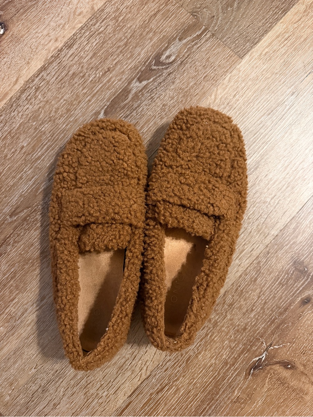 Vionic- SNUGGLE SLIPPER - Picture 3 of 4